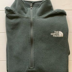 The North Face pullover Men’s Medium